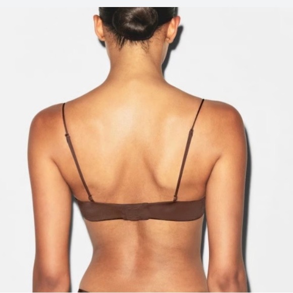 SKIMS WIRELESS FORM MICRO STRAP PLUNGE BRA Cocoa Brown 38C NWT - Picture 2 of 5